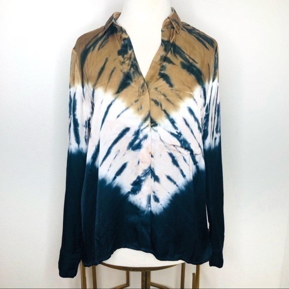 YFB Blouse Young Fabulous and Broke shirt Camel Navy tie dye button down collar